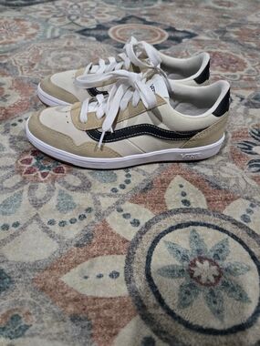 Vans Cruze Too CC Sneakers in Toned Turtledove Black Colorway